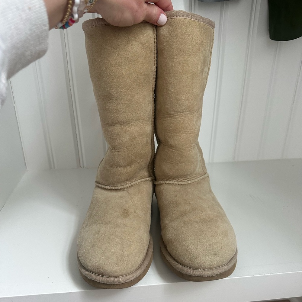 Ugg classic tall boots